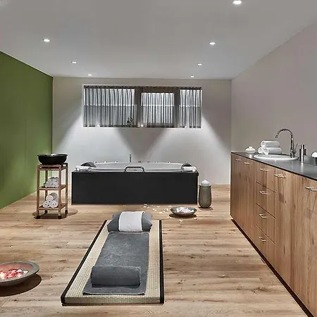 Schwarzer Adler - Adults Only 4*