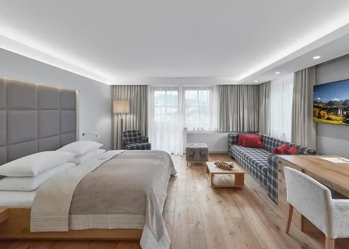 Schwarzer Adler - Adults Only 4* キッツビュール