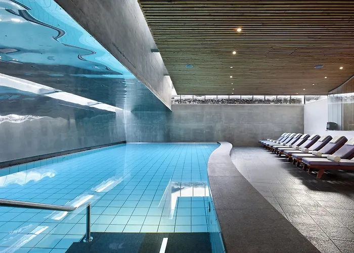 ホテル Schwarzer Adler - Adults Only キッツビュール